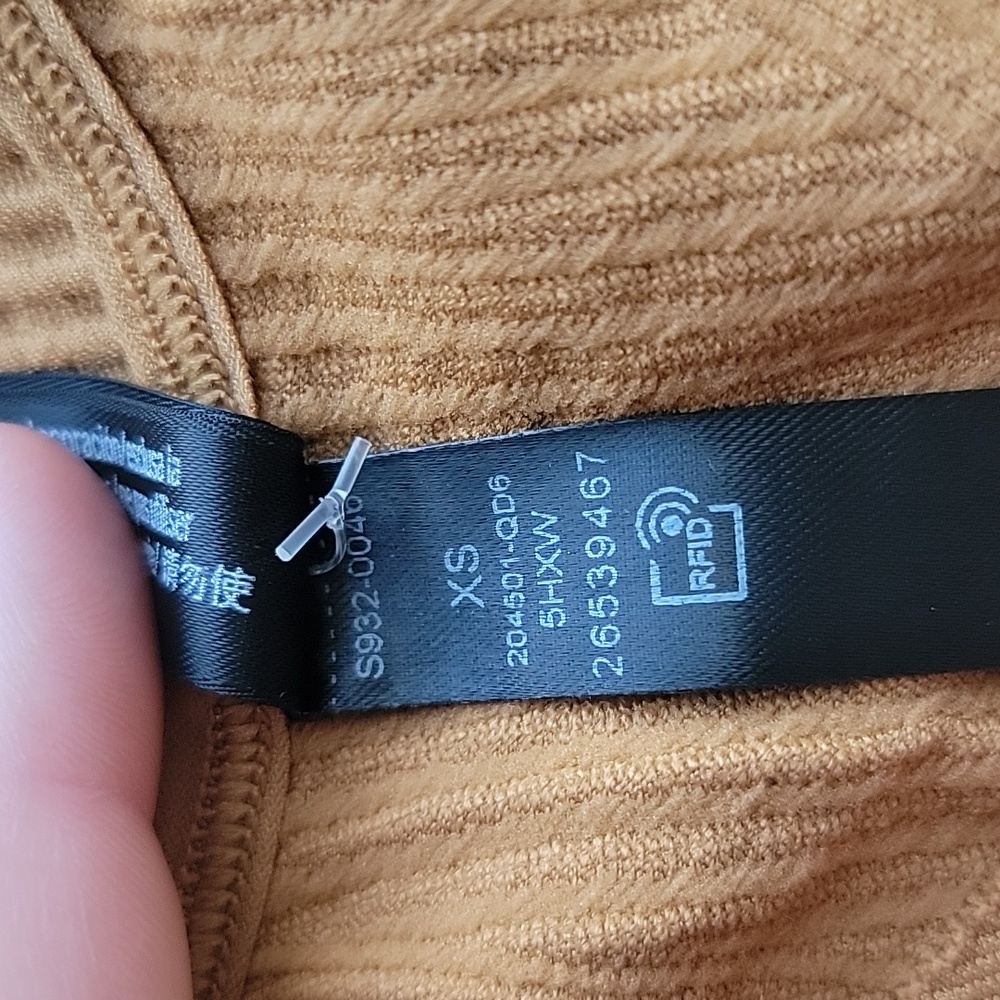 Ribbed Racerback Sports Bra - Picture 10 of 10